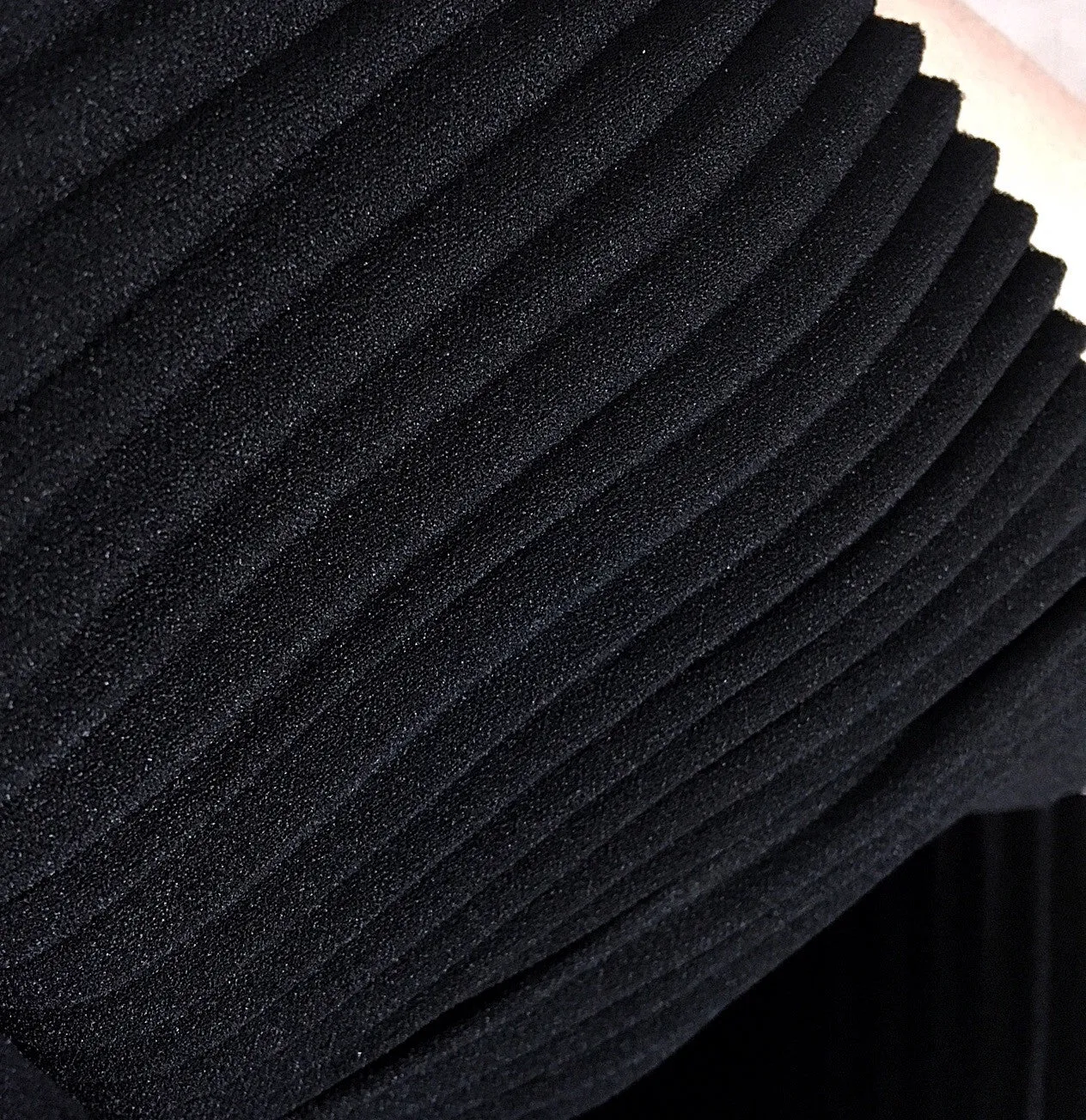 BLACK PLEATED PANTS TROUSERS