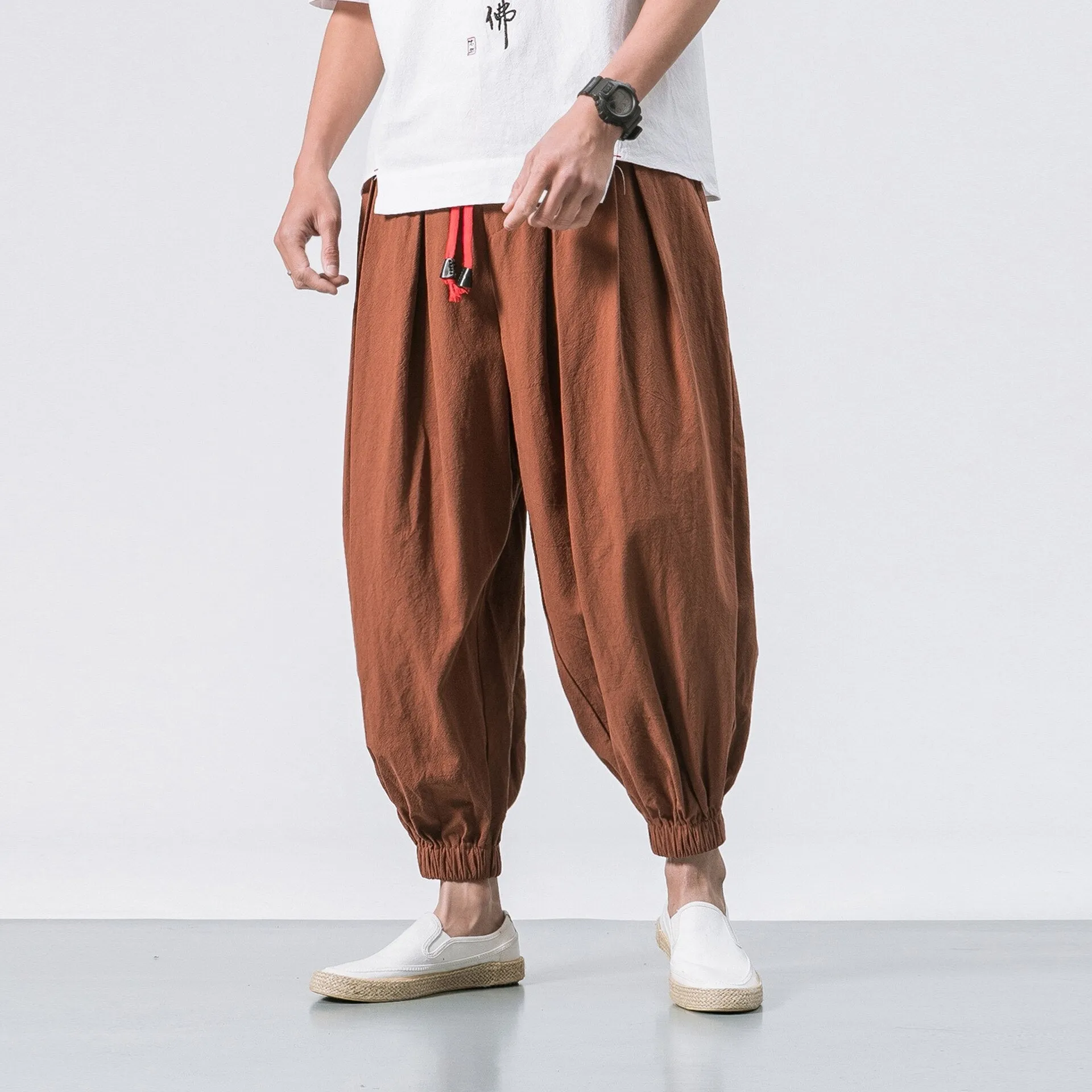 DEANWANGKT Mens Vintage Hip Hop Style Baggy Jeans New Chinese Style Harem Pants Men Streetwear Casual Joggers Mens Pants Cotton Linen Sweatpants Ankle-Length Men Trousers M-5XL