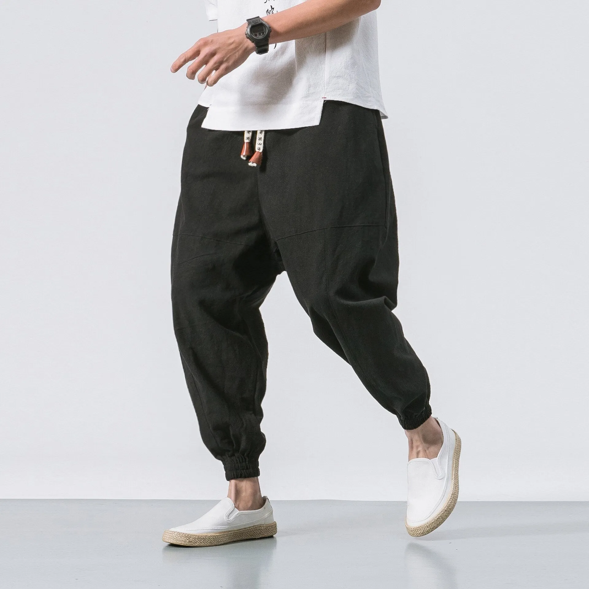 DEANWANGKT Mens Vintage Hip Hop Style Baggy Jeans New Chinese Style Harem Pants Men Streetwear Casual Joggers Mens Pants Cotton Linen Sweatpants Ankle-Length Men Trousers M-5XL