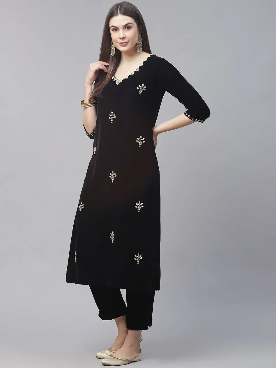 Fashion VELVET KURTA SET with Dupatta