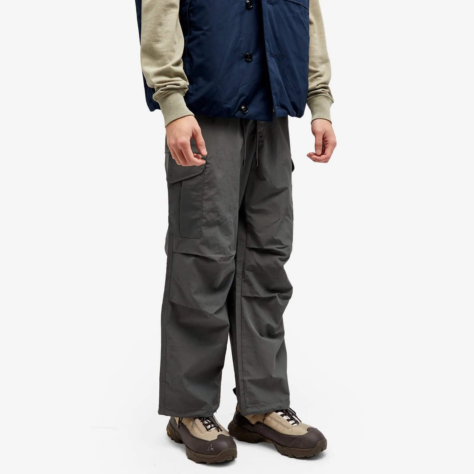 Frizmworks Parachute cargo pants, asphalt