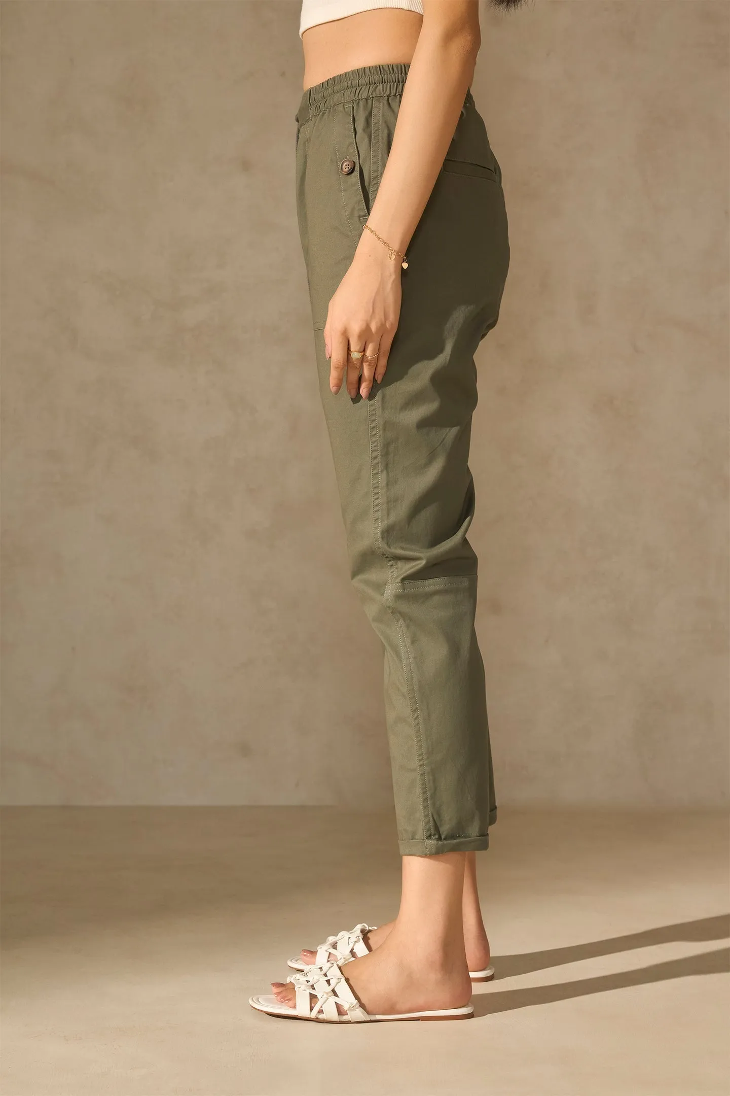 Kaela|Versatile Olive Trousers