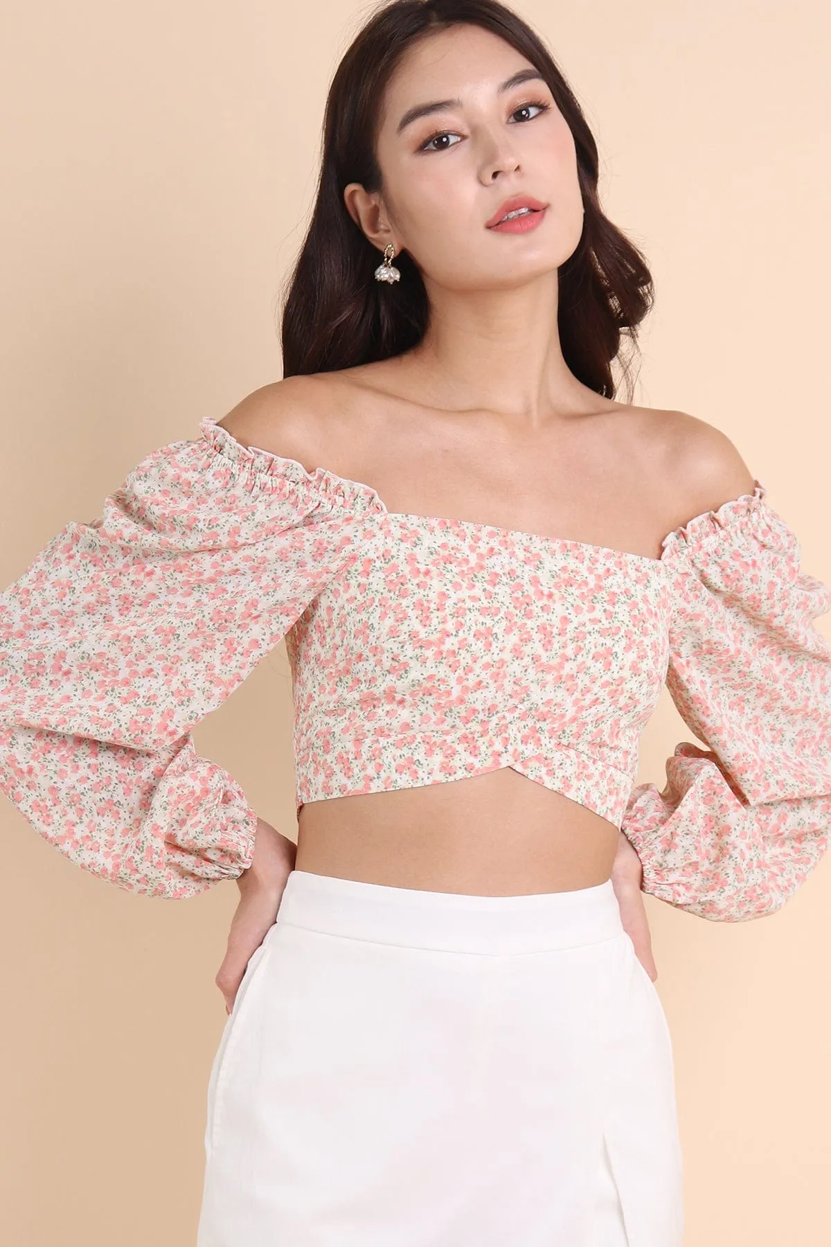 ROSETTE FLORAL SLEEVE TOP IN STRAWBERRY MILK