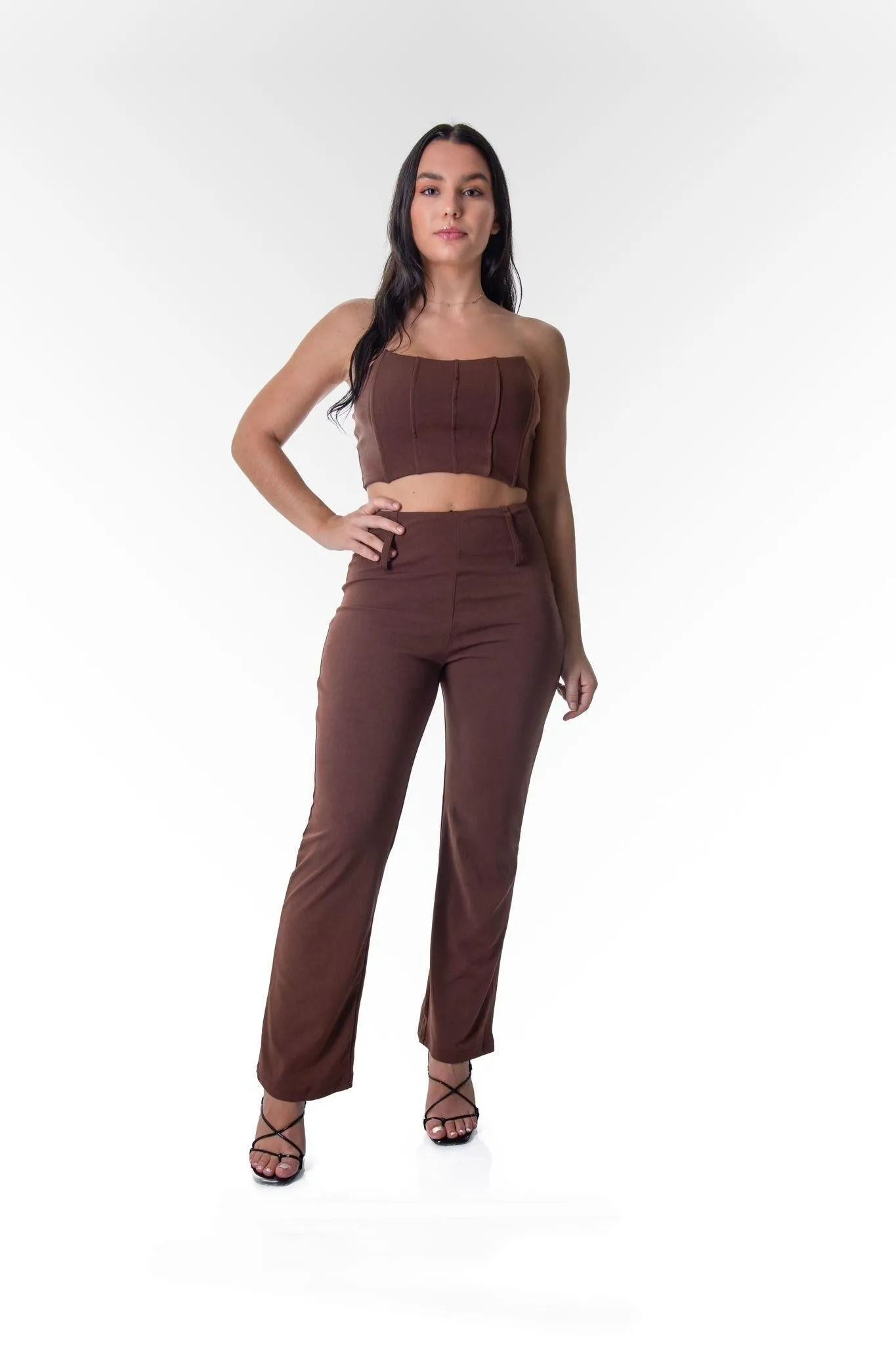 Straight Legged Trousers in Brown